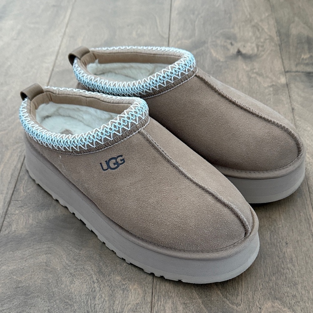 UGG Tazz Sand